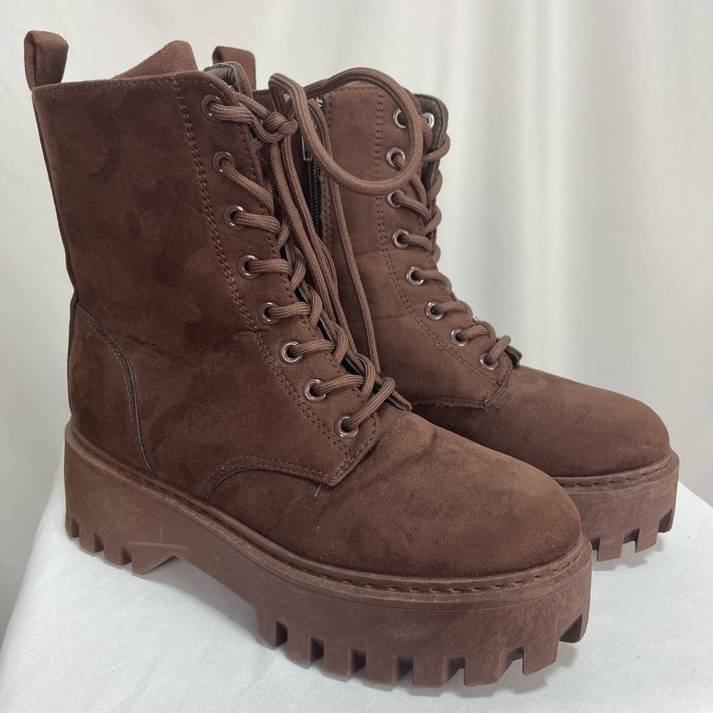Rouge helium brown soft lace up platform combat style boots women’s size 8